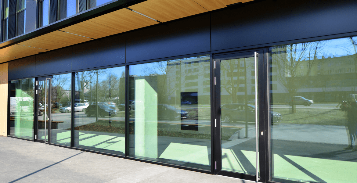 RGI Romo Glass Installation